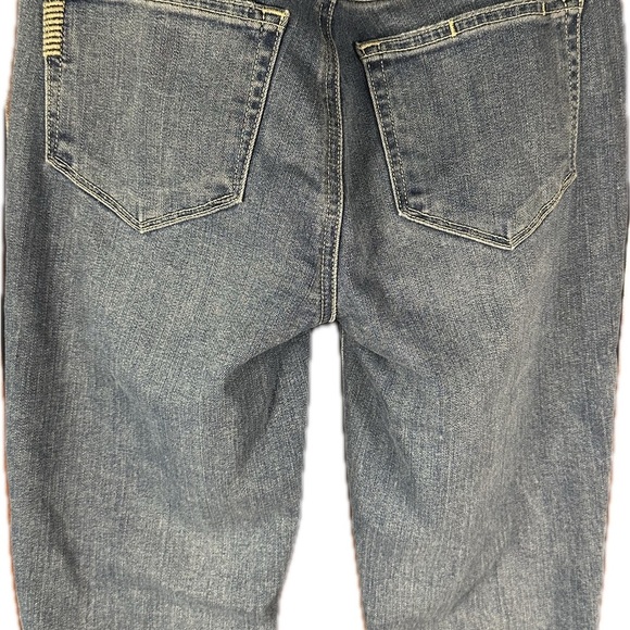 PAIGE Light Blue Skinny Jeans - New! - Picture 5 of 8